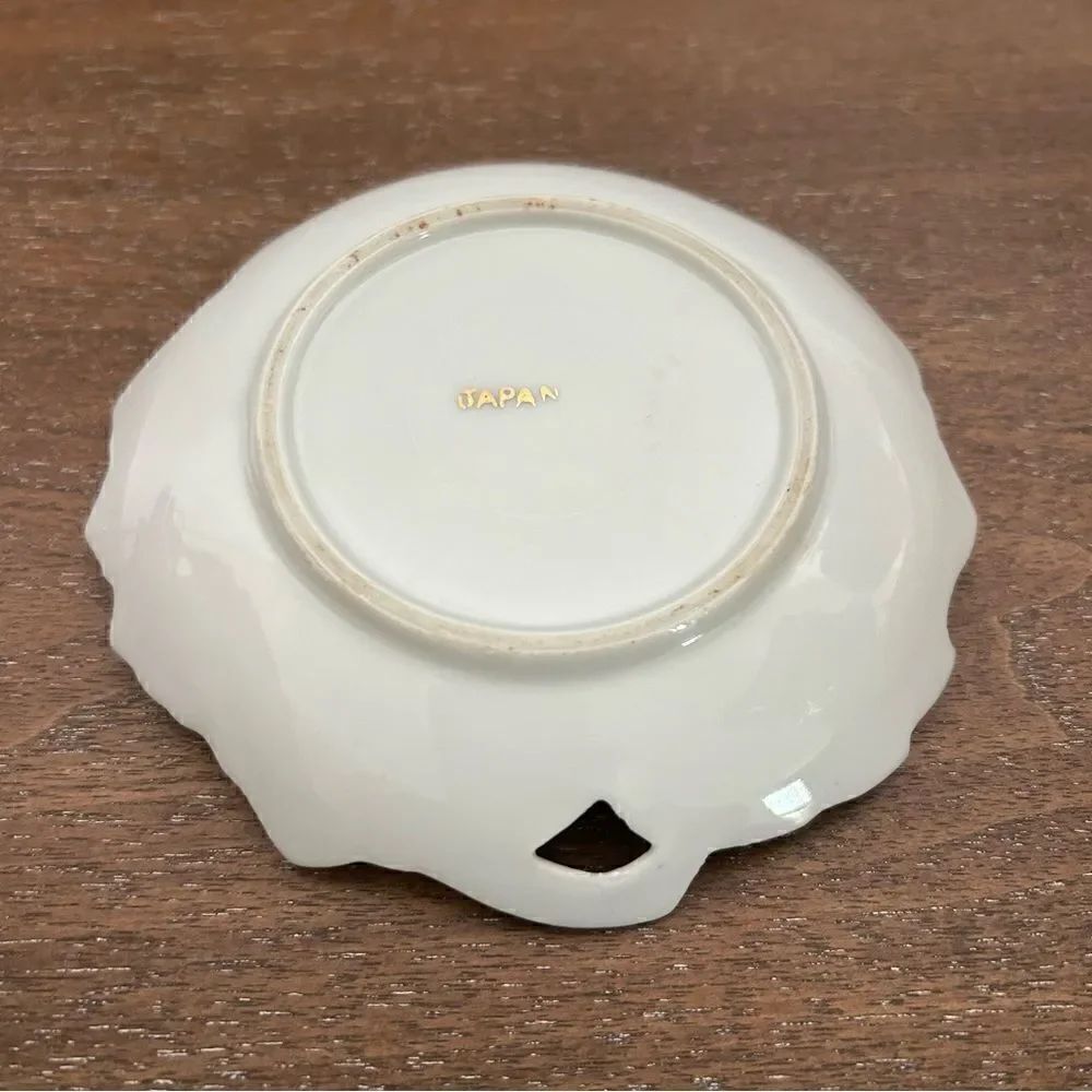 Small Ceramic Floral Print Dish - Picture 2 of 3
